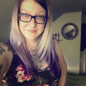 Meet your Posher, Lauren